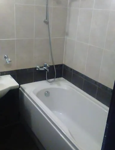 Aspen Heights 4 Bed Apartment