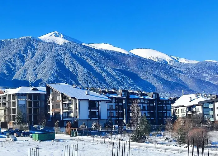 Aspen Heights 4 Bed Apartment