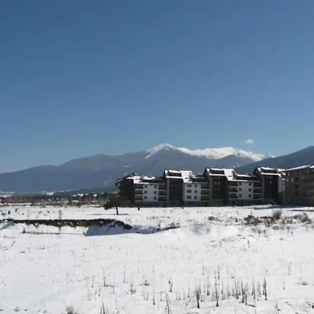 Aspen Heights 4 Bed شقة